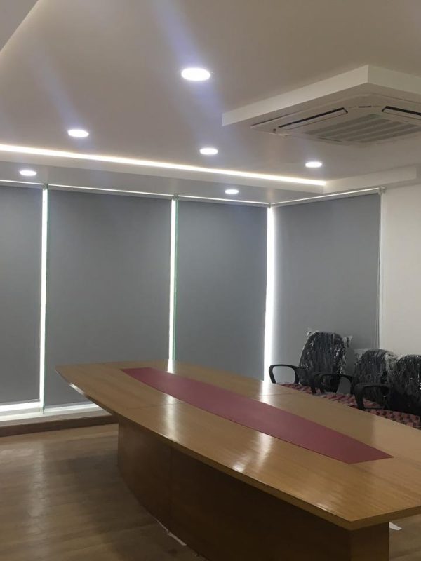 Ceiling and blind work in North Karachi