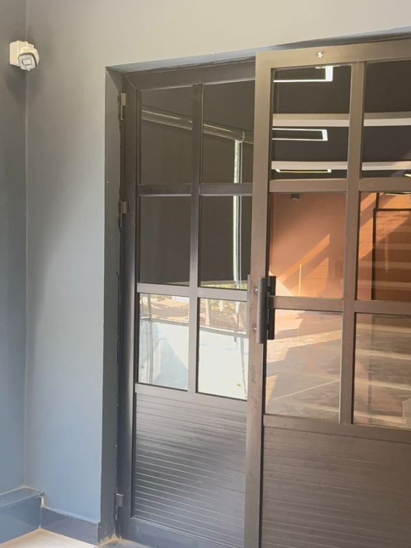 WhatsApp Image 2025-10-18 at 01.08.13_54884f77